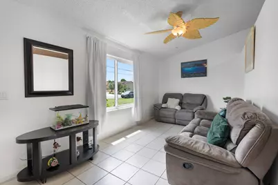 565 SW Cherryhill Road, Port Saint Lucie, FL 34953 - Photo 5