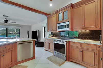 6577 Woodloch Court, Jupiter, FL 33458 - Photo 9