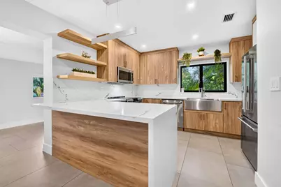 125 NE 146th Street, Miami, FL 33161 - Photo 7