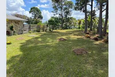 1325 SE Laconia Lane, Port Saint Lucie, FL 34983 - Photo 5