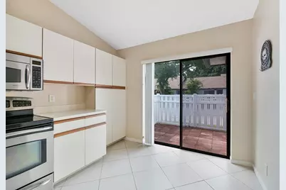 3356 Carambola Circle S, Coconut Creek, FL 33066 - Photo 5