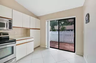 3356 Carambola Cir S, Coconut Creek, FL 33066 - Photo 5