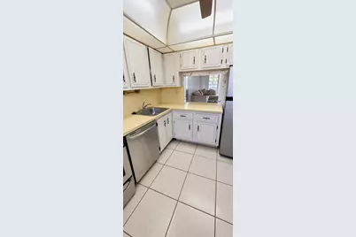 8320 Sands Point Boulevard #M207, Tamarac, FL 33321 - Photo 9
