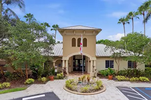 900 Crestwood Ct S, Royal Palm Beach, FL 33411 - Photo 33