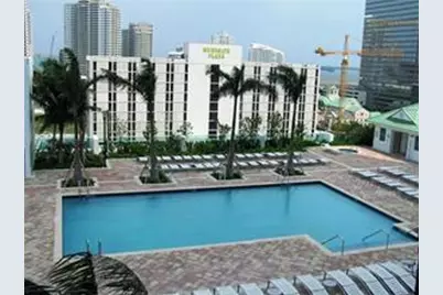 31 SE 5th Street #1206, Miami, FL 33131 - Photo 13