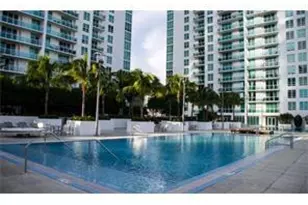 31 SE 5th St, Miami, FL 33131 - Photo 11