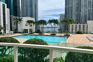 31 SE 5th St, Miami, FL 33131 - Photo 1