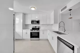 3201 Portofino Point, Coconut Creek, FL 33066 - Photo 5