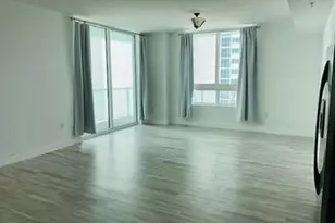 1900 N Bayshore Dr, Miami, FL 33132 - Photo 3