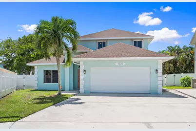 1220 Bonefish Court, Fort Pierce, FL 34949 - Photo 3