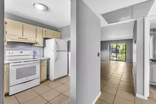 21904 Lake Forest Cir, Boca Raton, FL 33433 - Photo 3