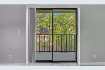 21904 Lake Forest Circle #202, Boca Raton, FL 33433 - Photo 5