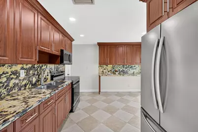 241 NW 49th Street, Oakland Park, FL 33309 - Photo 5
