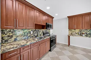 241 NW 49th St, Oakland Park, FL 33309 - Photo 7