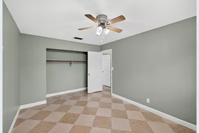 241 NW 49th Street, Oakland Park, FL 33309 - Photo 15