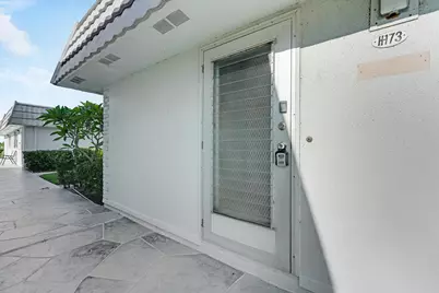 173 Valencia H, Delray Beach, FL 33446 - Photo 17