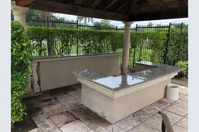 4190 San Marino Boulevard #105, West Palm Beach, FL 33409 - Photo 9