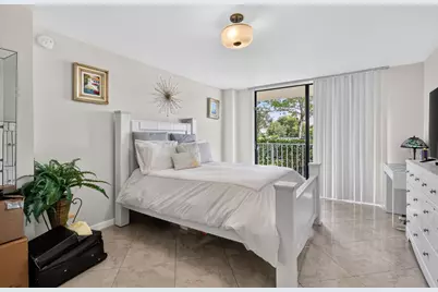 290 174th Street #L18, Sunny Isles Beach, FL 33160 - Photo 19