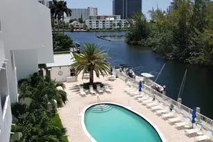 2860 NE 14th St St, Pompano Beach, FL 33062 - Photo 1