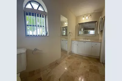 2390 NE 199th Street, Aventura, FL 33180 - Photo 23