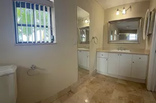 2390 NE 199th St, Aventura, FL 33180 - Photo 23