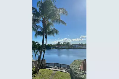 2390 NE 199th Street, Aventura, FL 33180 - Photo 3