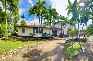 2390 NE 199th St, Aventura, FL 33180 - Photo 11