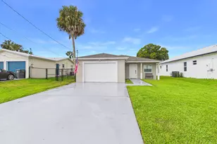 6784 3rd St, Jupiter, FL 33458 - Photo 1