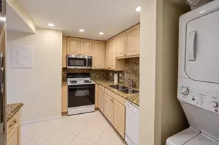 1800 S Ocean Blvd, Pompano Beach, FL 33062 - Photo 15