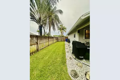 8715 Sol Terrace, West Palm Beach, FL 33403 - Photo 19
