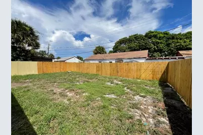 1104 W 24th Street, Riviera Beach, FL 33404 - Photo 5