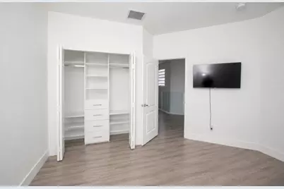 8833 NW 178th Street, Hialeah, FL 33018 - Photo 21