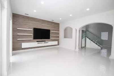 8833 NW 178th Street, Hialeah, FL 33018 - Photo 13
