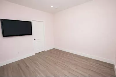 8833 NW 178th Street, Hialeah, FL 33018 - Photo 23