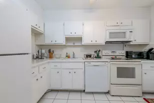 2731 NE 14th St, Pompano Beach, FL 33062 - Photo 3