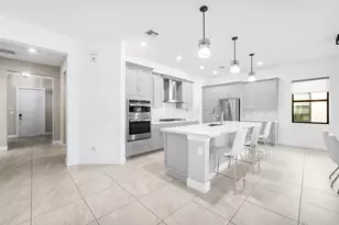 11850 N Baypoint Cir, Parkland, FL 33076 - Photo 5