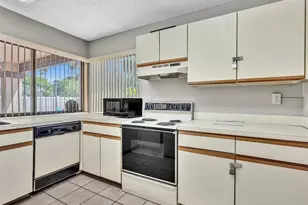 2659 Carambola Cir N, Coconut Creek, FL 33066 - Photo 49