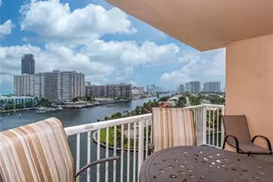 121 Golden Isles Dr, Hallandale Beach, FL 33009 - Photo 13