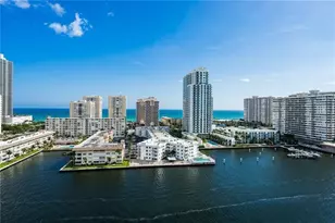 121 Golden Isles Dr, Hallandale Beach, FL 33009 - Photo 29