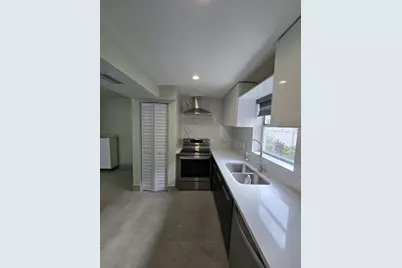 7924 SW 8th Street, North Lauderdale, FL 33068 - Photo 9