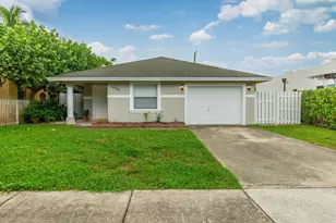 622 Lytle St, West Palm Beach, FL 33405 - Photo 1