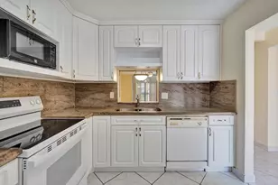 610 NE 12th Ave, Hallandale Beach, FL 33009 - Photo 19