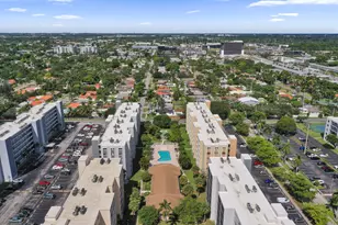 610 NE 12th Ave, Hallandale Beach, FL 33009 - Photo 37