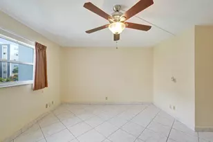 610 NE 12th Ave, Hallandale Beach, FL 33009 - Photo 27
