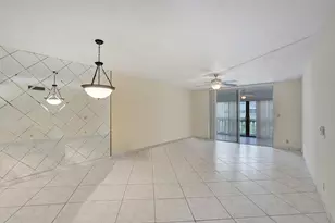 610 NE 12th Ave, Hallandale Beach, FL 33009 - Photo 17