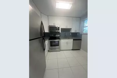 1001 SE 3rd Street #1, Deerfield Beach, FL 33441 - Photo 5