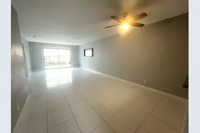 1001 SE 3rd Street #1, Deerfield Beach, FL 33441 - Photo 9