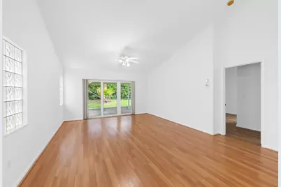 12838 Hampton Lakes Circle, Boynton Beach, FL 33436 - Photo 11