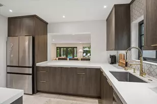 541 NE 8th Ave, Fort Lauderdale, FL 33301 - Photo 9