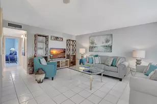 204 Burgundy E, Delray Beach, FL 33484 - Photo 5